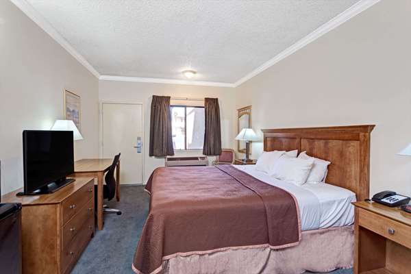  - Travelodge Pasadena