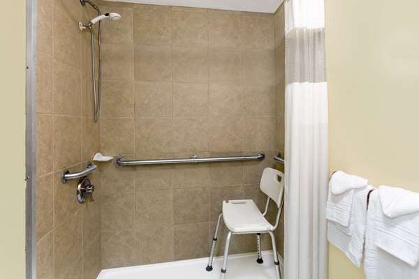  - Travelodge Perry - I-75, Exit 135