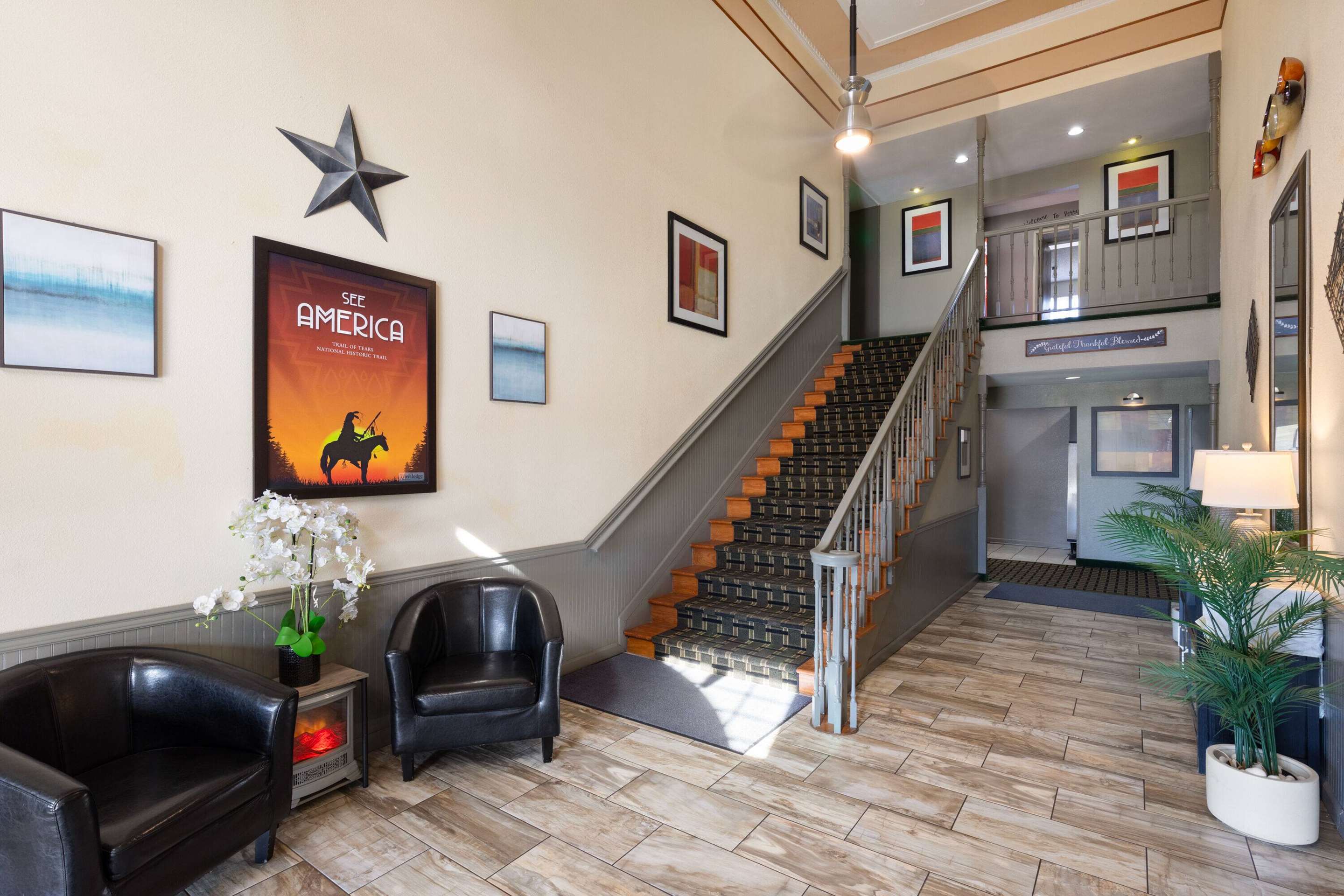 Lobby | Travelodge by Wyndham Perry GA