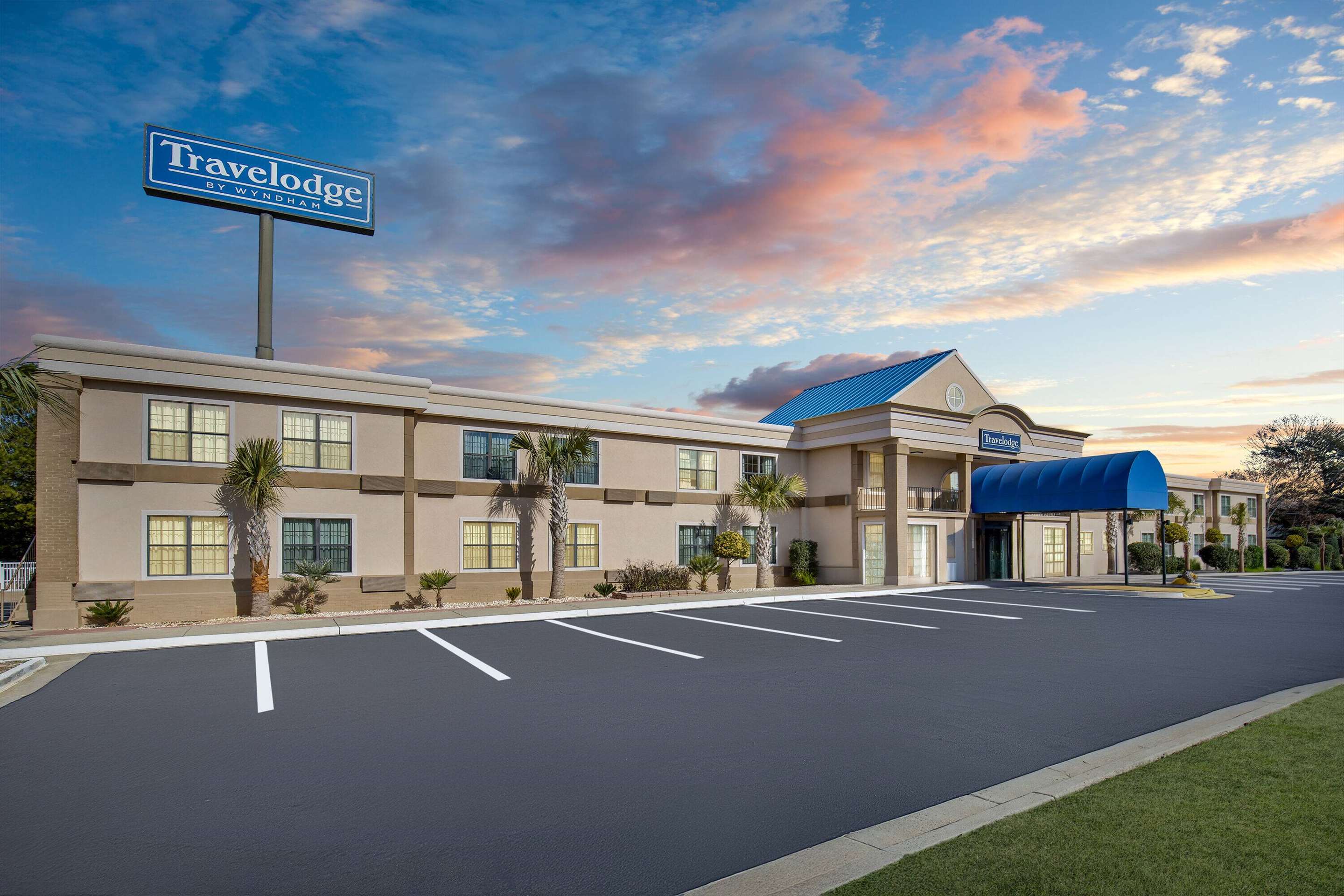 Exterior | Travelodge by Wyndham Perry GA