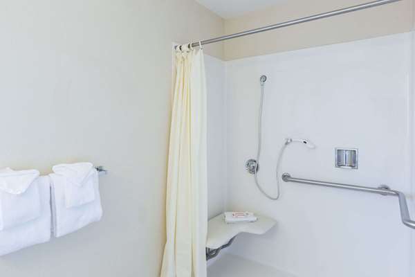  - Travelodge Santa Rosa