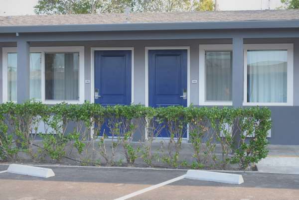 Exterior view - Travelodge Santa Rosa