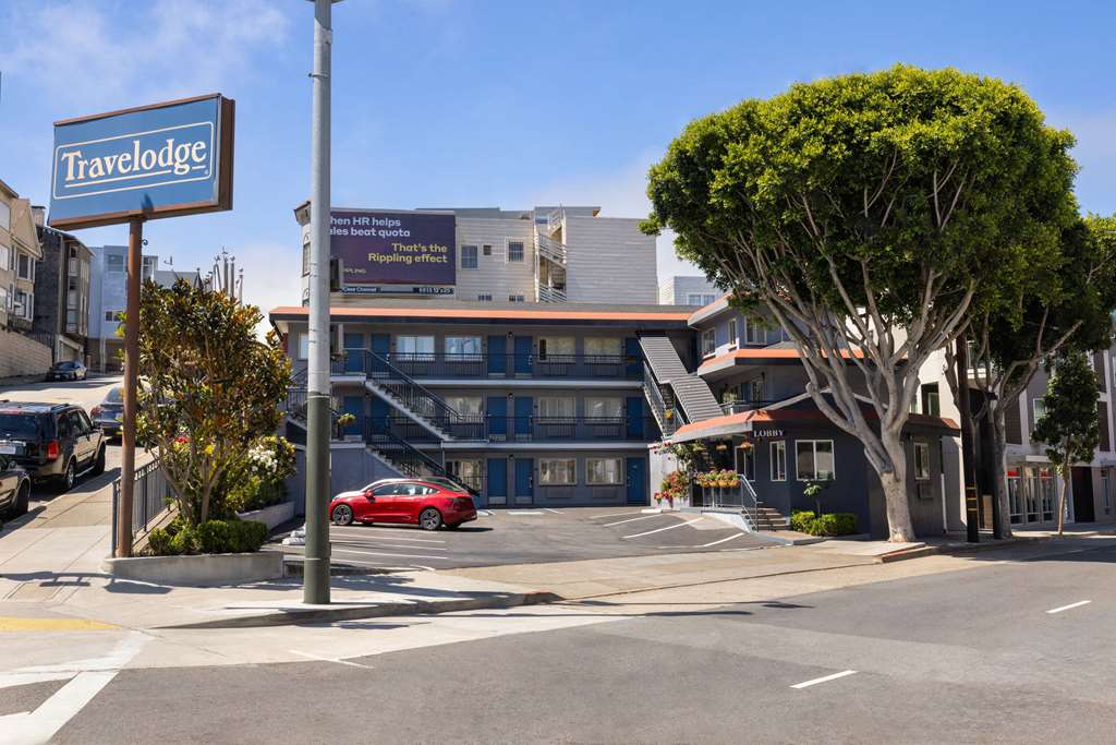 Travelodge by Fishermans Wharf