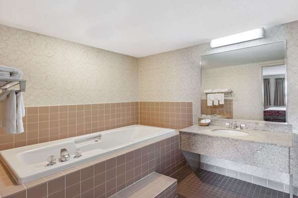  - Travelodge Winchester - I-81, Exit 313