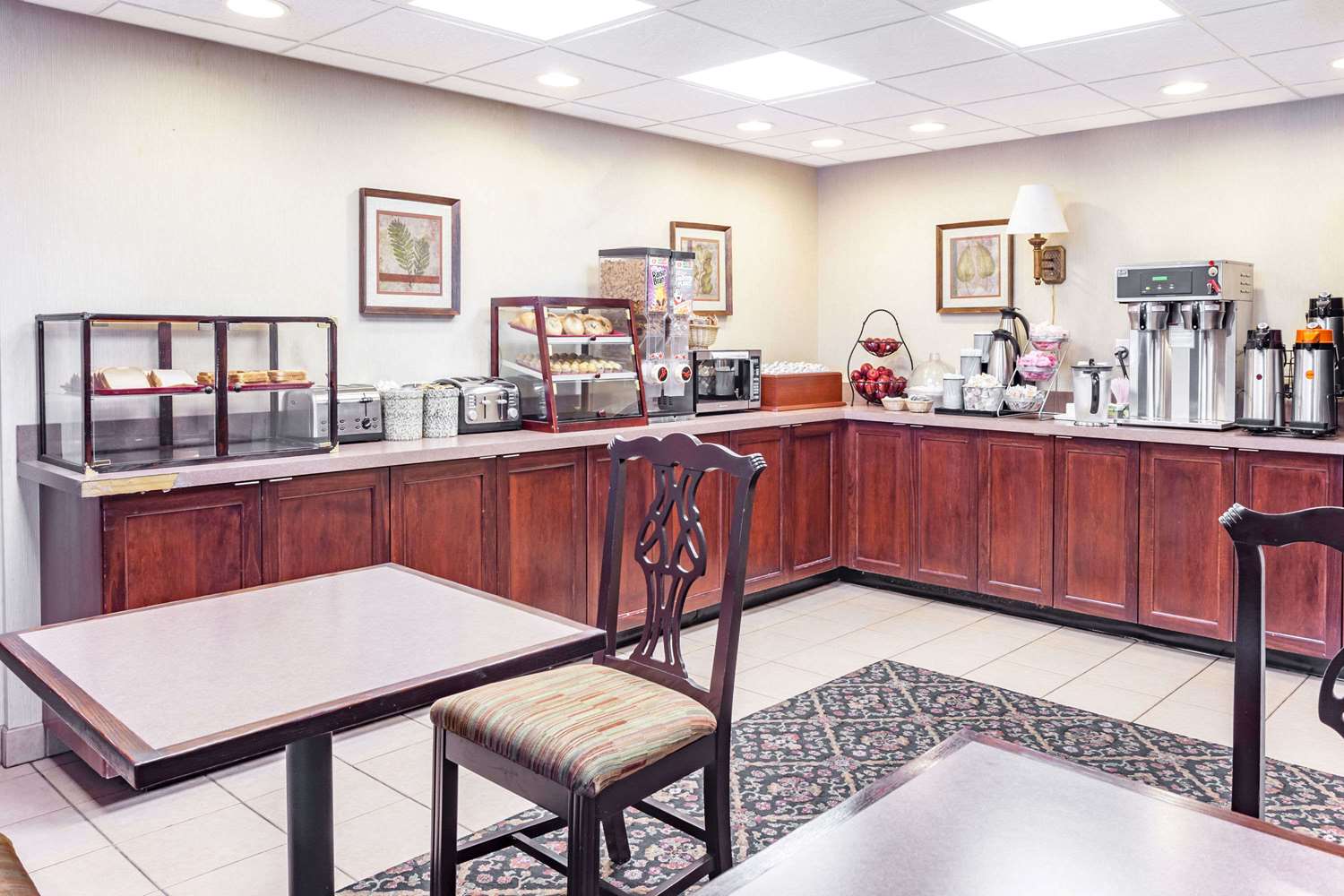 Travelodge Winchester I81, Exit 313, VA See Discounts