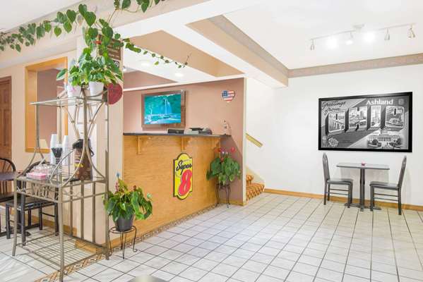  - Super 8 Motel Ashland - I-71, Exit 186