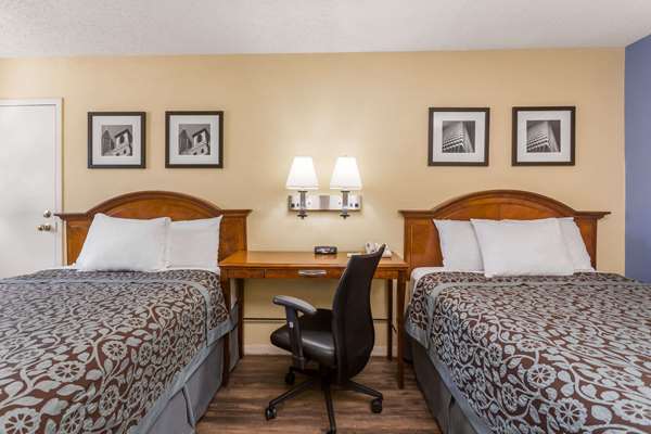  - Days Inn Airport College Park - I-85, Exit 71