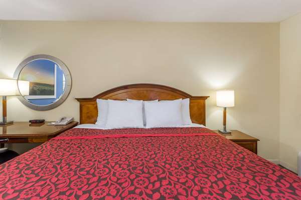  - Days Inn Airport College Park - I-85, Exit 71