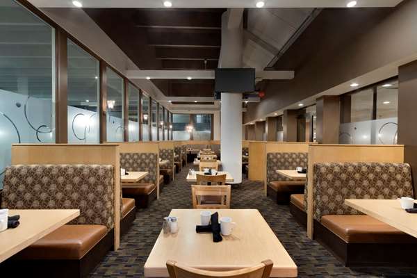 Restaurant - Travelodge Saskatoon