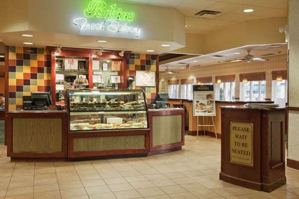 Restaurant - Travelodge Sudbury