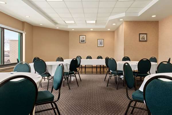  - Travelodge East Winnipeg