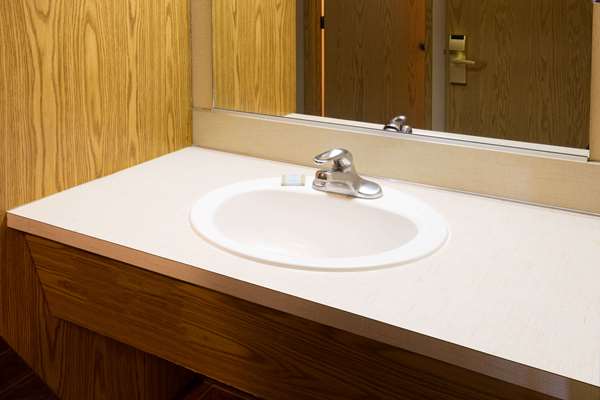  - Travelodge Troutdale - I-84, Exit 16