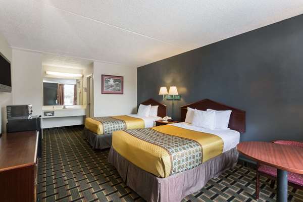  - Travelodge Richmond Hill - I-95, Exit 87