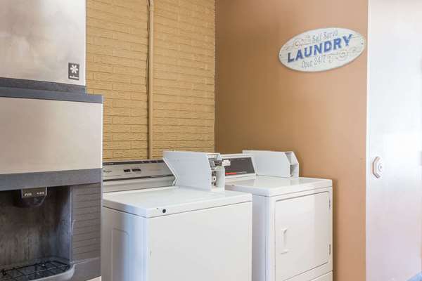 Amenities - Travelodge Richmond Hill - I-95, Exit 87