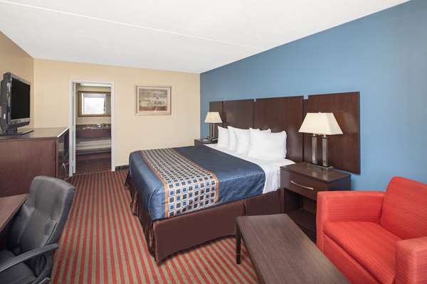  - Travelodge Richmond Hill - I-95, Exit 87