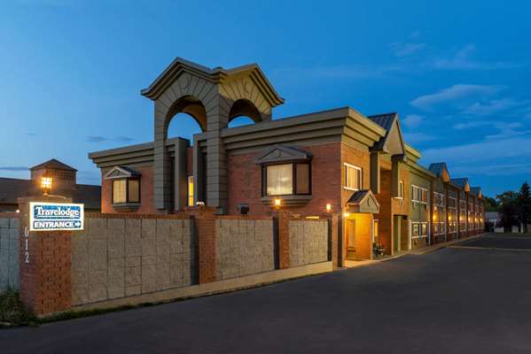 Exterior view - Travelodge South Calgary