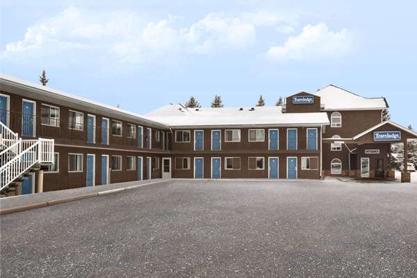 Exterior view - Travelodge Suites Edmonton Airport Leduc