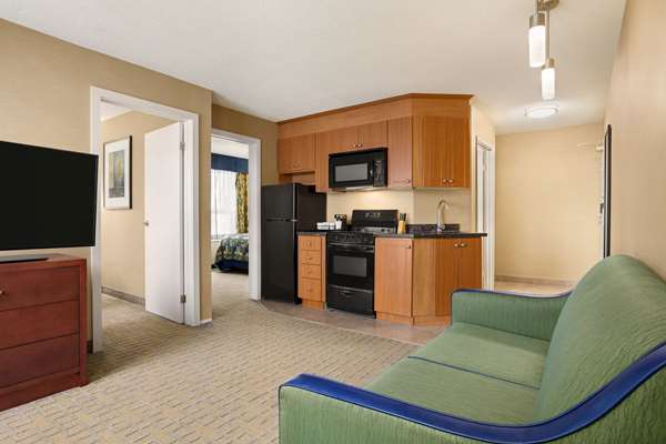  - Travelodge Whitby Oshawa