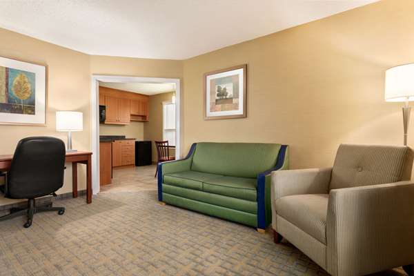  - Travelodge Whitby Oshawa