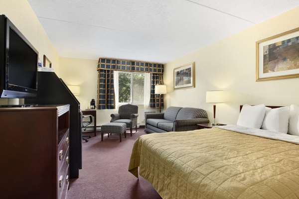  - Travelodge East Gloucester Ottawa