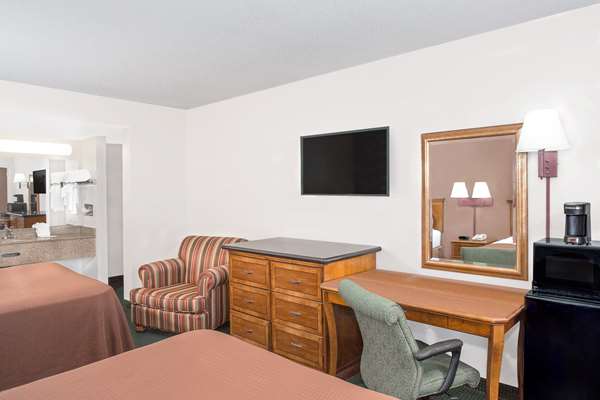 - Howard Johnson Inn Fort Myers