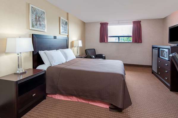 - Howard Johnson Inn Gravenhurst