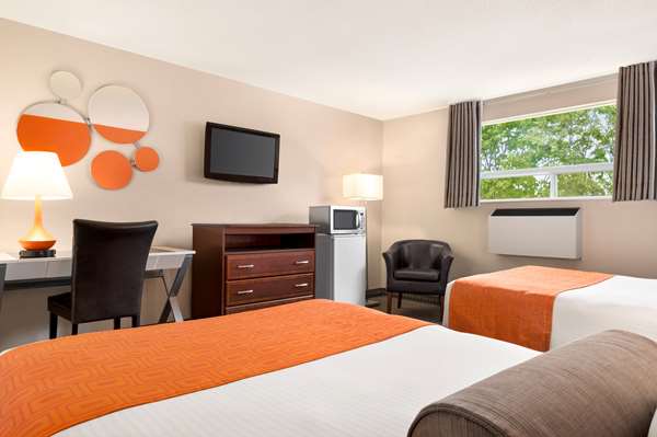  - Howard Johnson Inn Gravenhurst