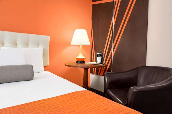  - Howard Johnson Inn Gravenhurst