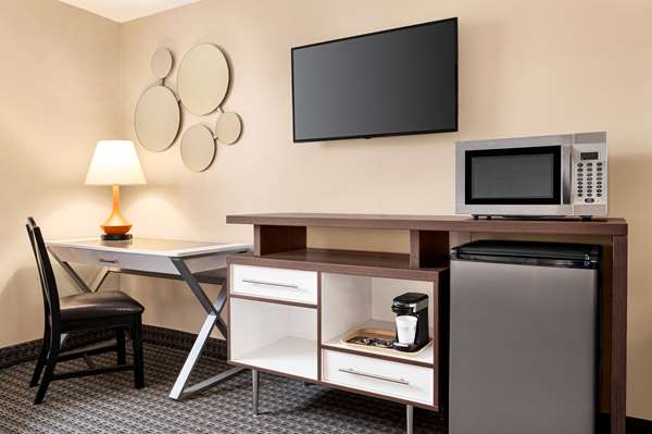  - Howard Johnson Inn Gravenhurst