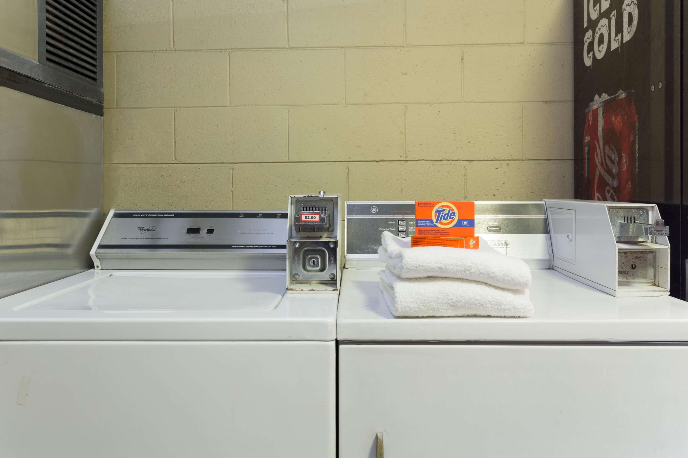 Guest Laundry | Howard Johnson by Wyndham Tallahassee
