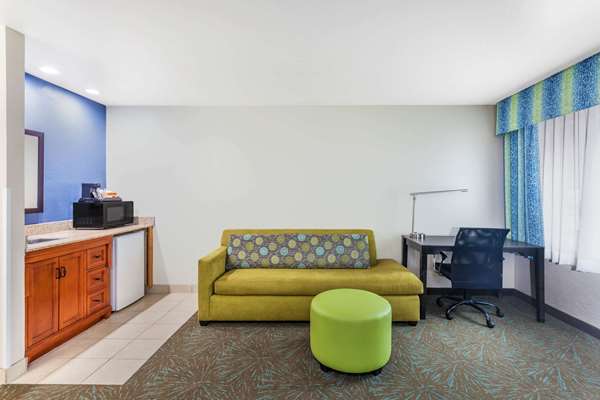 Suite - Days Inn East Flagstaff - I-40, Exit 201