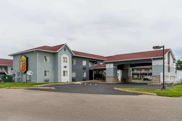 Exterior view - Super 8 Motel Northeast Castleton Indianapolis - I-69, Exit 201