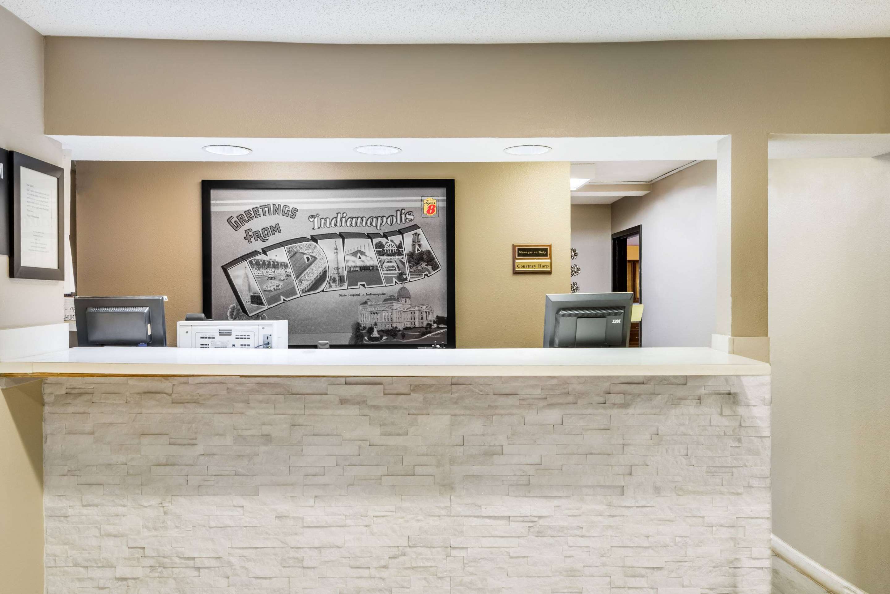 Lobby | Super 8 by Wyndham Indianapolis/NE/Castleton Area