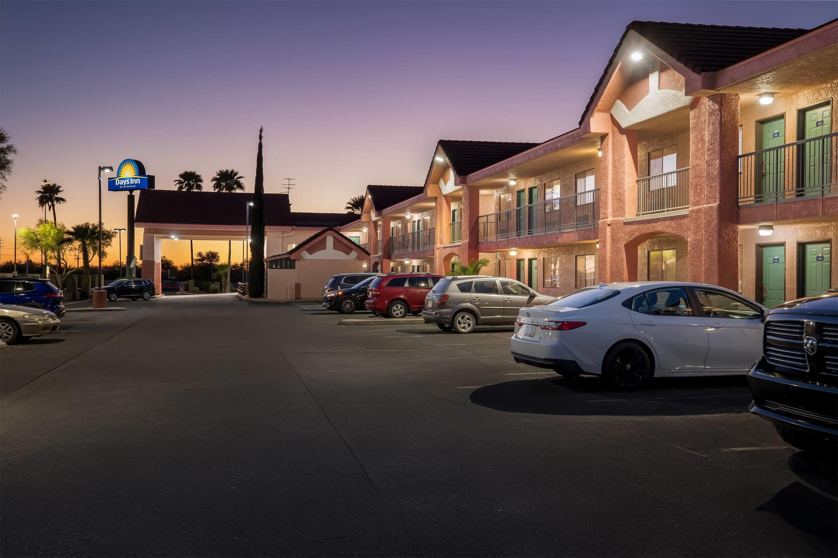 Exterior | Days Inn by Wyndham Tucson Airport