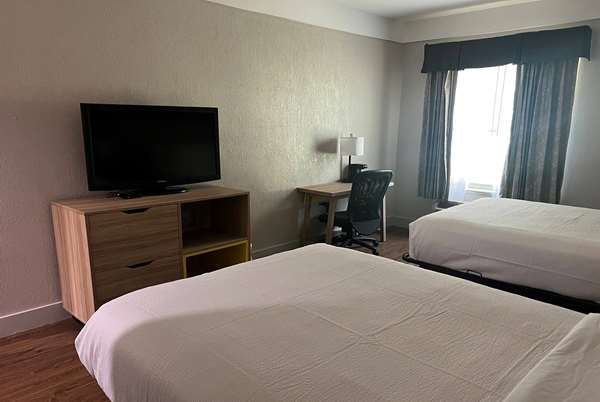  - Days Inn Denham Springs - I-12, Exit 10