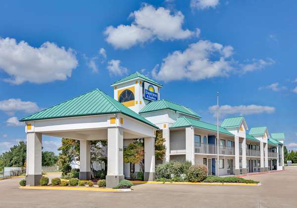 Exterior view - Days Inn & Suites Bentonville - I-49, Exit 85