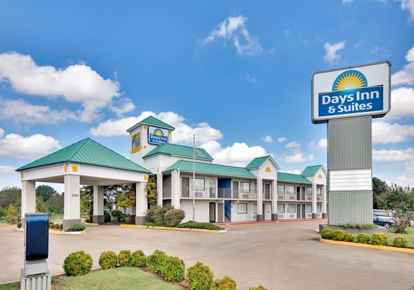 Exterior view - Days Inn & Suites Bentonville - I-49, Exit 85