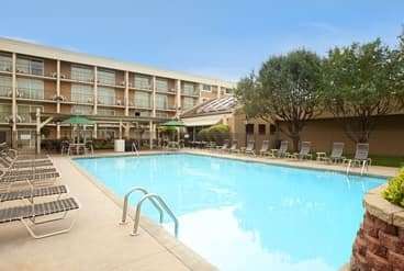 Pool - Wyndham Garden Hotel Warsaw