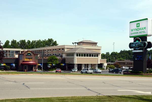 Exterior view - Wyndham Garden Hotel Warsaw