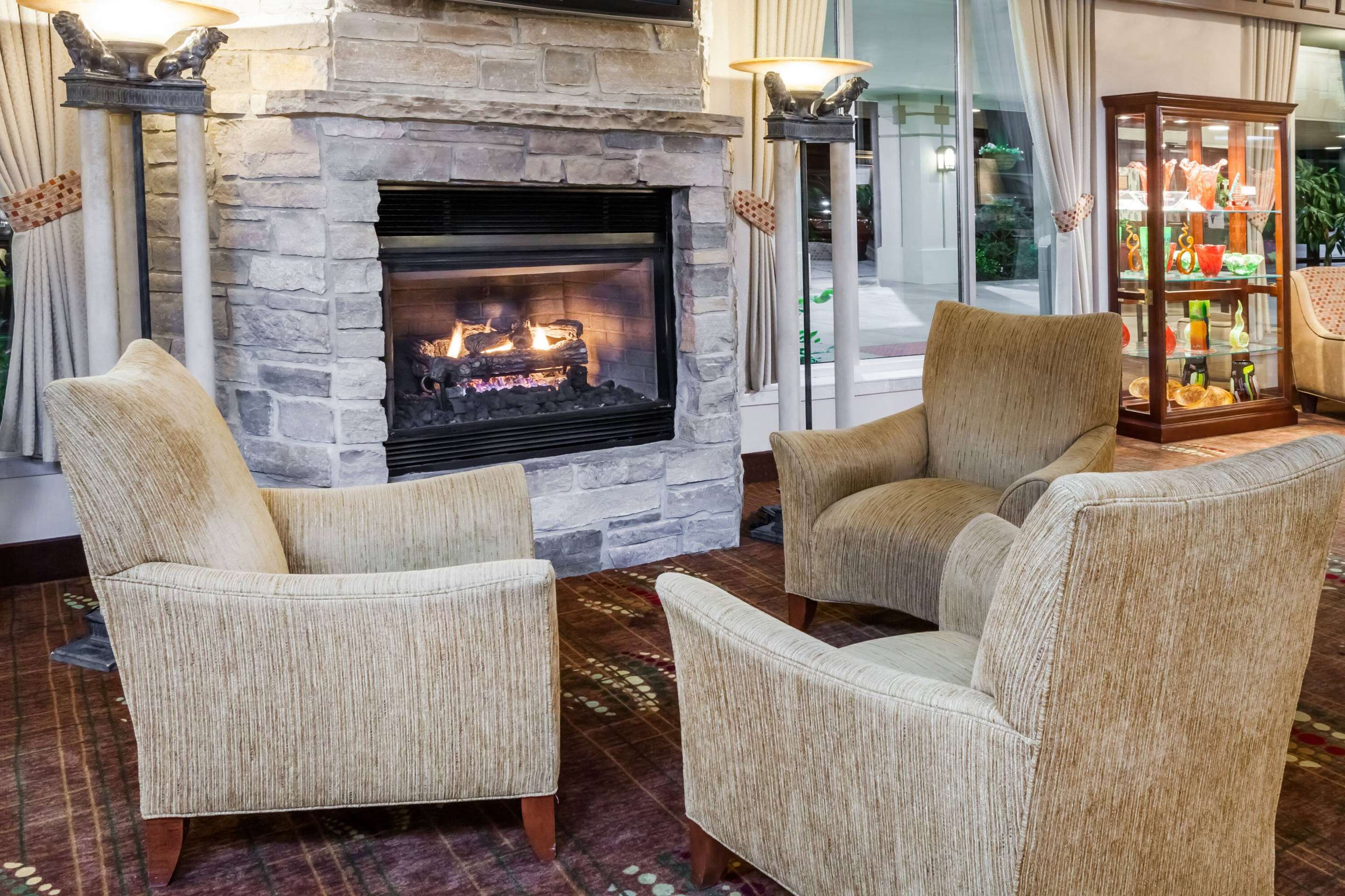Lobby | Wyndham Garden Warsaw