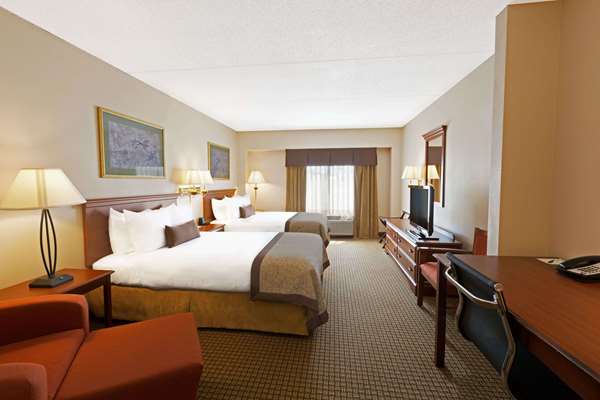  - Wingate by Wyndham Charlotte Airport - I-85, Exit 32