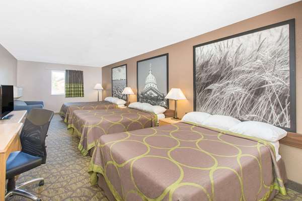  - Super 8 Hotel Belleville