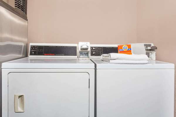  - Super 8 Motel Marianna - I-10, Exit 142