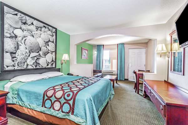 Suite - Super 8 Motel Marianna - I-10, Exit 142