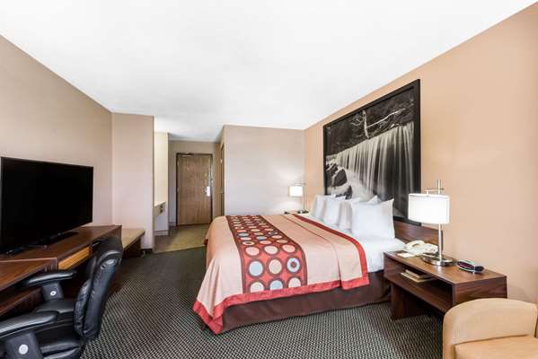  - Super 8 Hotel Winfield