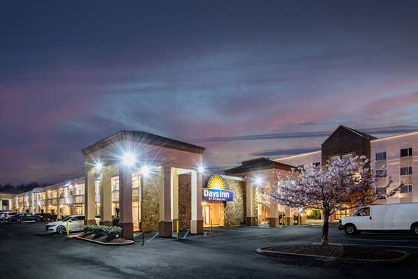 Exterior view - Days Inn Charlottesville