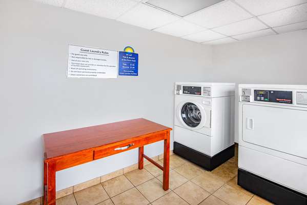 Amenities - Days Inn Charlottesville