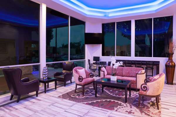  - Super 8 Motel Pasadena - I-210, Exit 29A