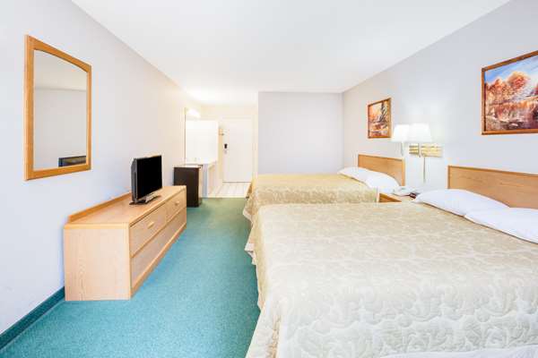  - Super 8 Hotel Brooklyn