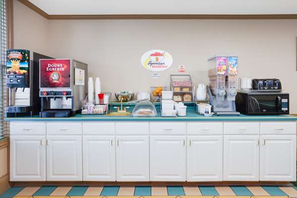  - Super 8 Hotel Brooklyn